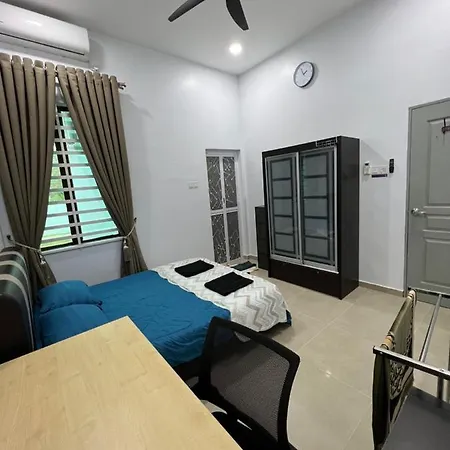 Homestay Sjtm Chukai Exterior photo